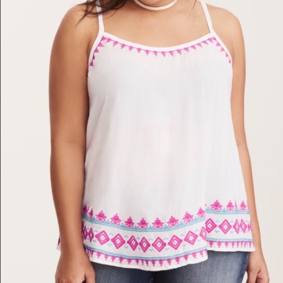 torrid Tops - NWT Torrid White Embroidered Lace Back Cami Blouse